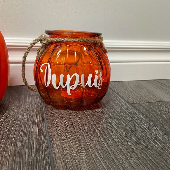 PERSONALIZED PUMPKINS - Picture 3 of 4